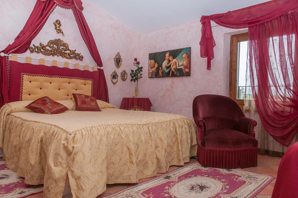 Residenza Il Palazzo Apartment Castiglione del Lago Ruang foto